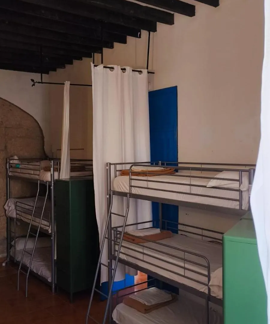 אל מדאנו Ashavana Nest Hostel 0*, אל מדאנו ספרד